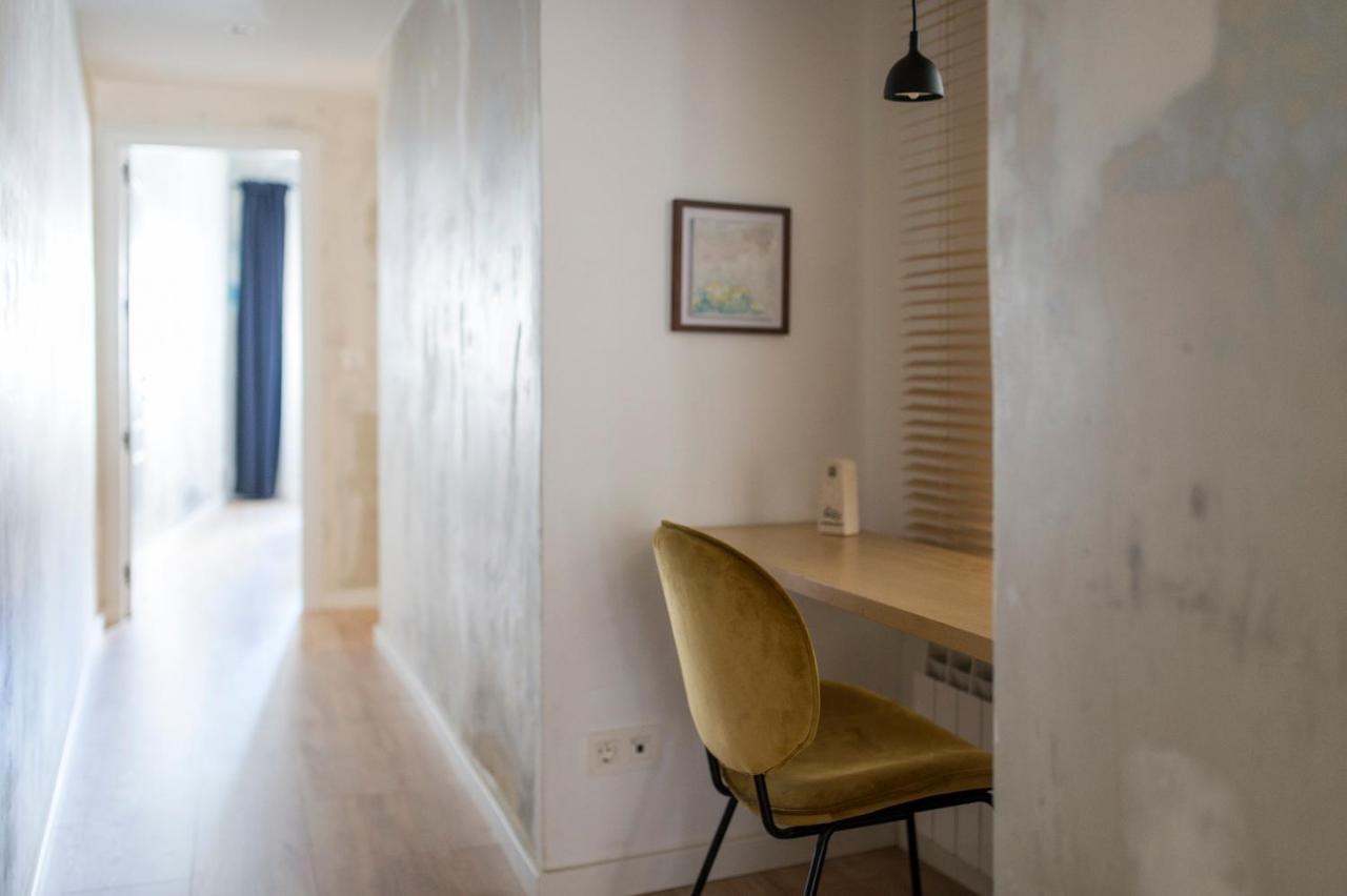 Un Piso Especial En El Casco Historico De Burgos Apartment Exterior foto