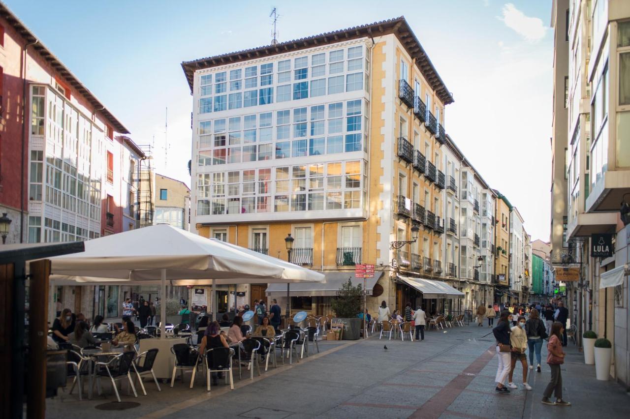 Un Piso Especial En El Casco Historico De Burgos Apartment Exterior foto